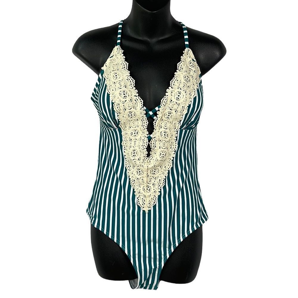 Cupshe Vertical Green Striped Lace Trim Halter V Neck Swimsuit Size L NEW